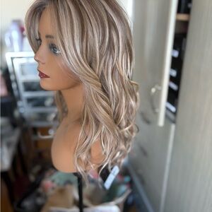 Belle tress “Capri” wig in color Raw Sugar blonde New Italian City colle…